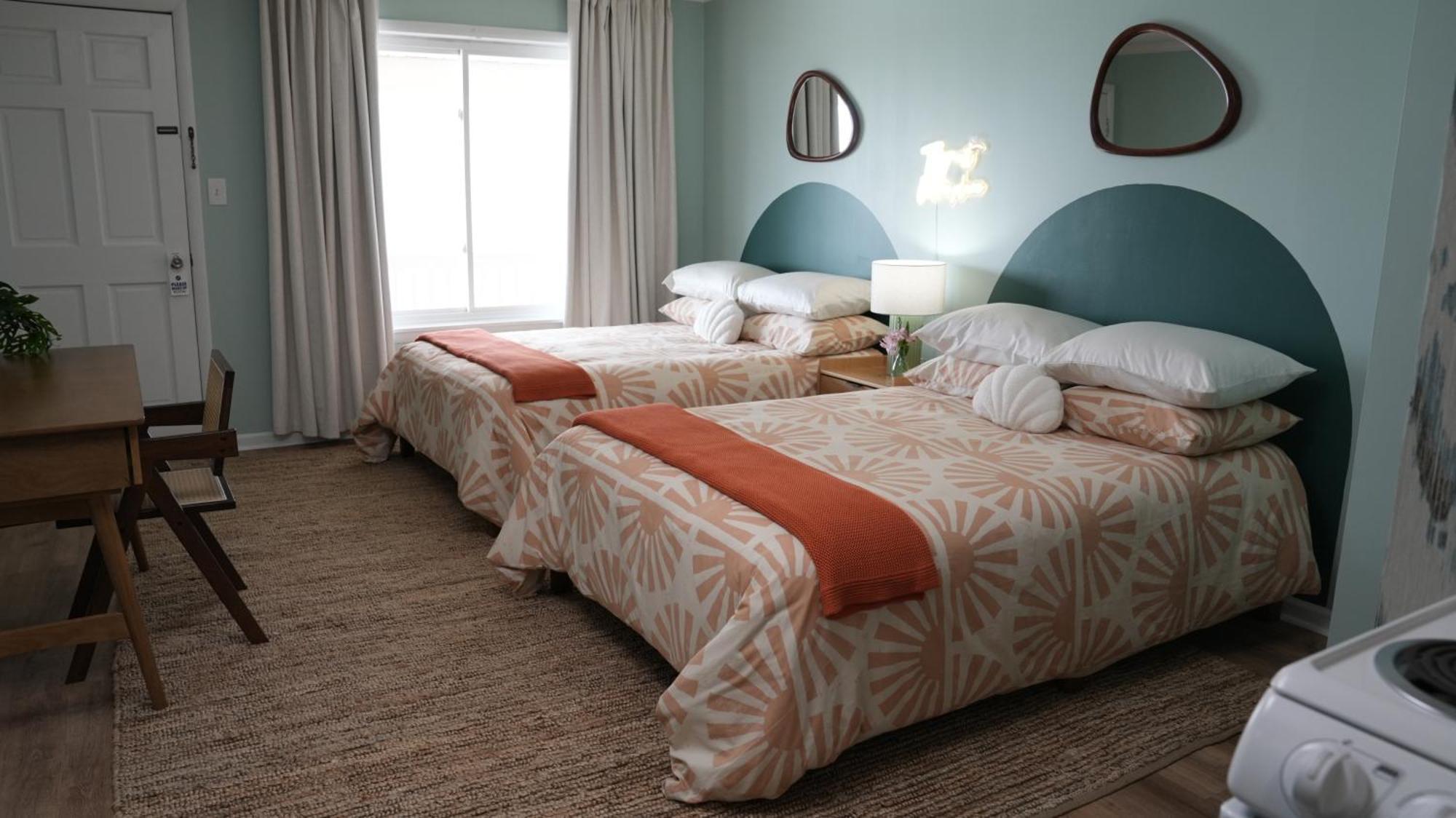 The Savannah Inn Каролина Бийч Екстериор снимка