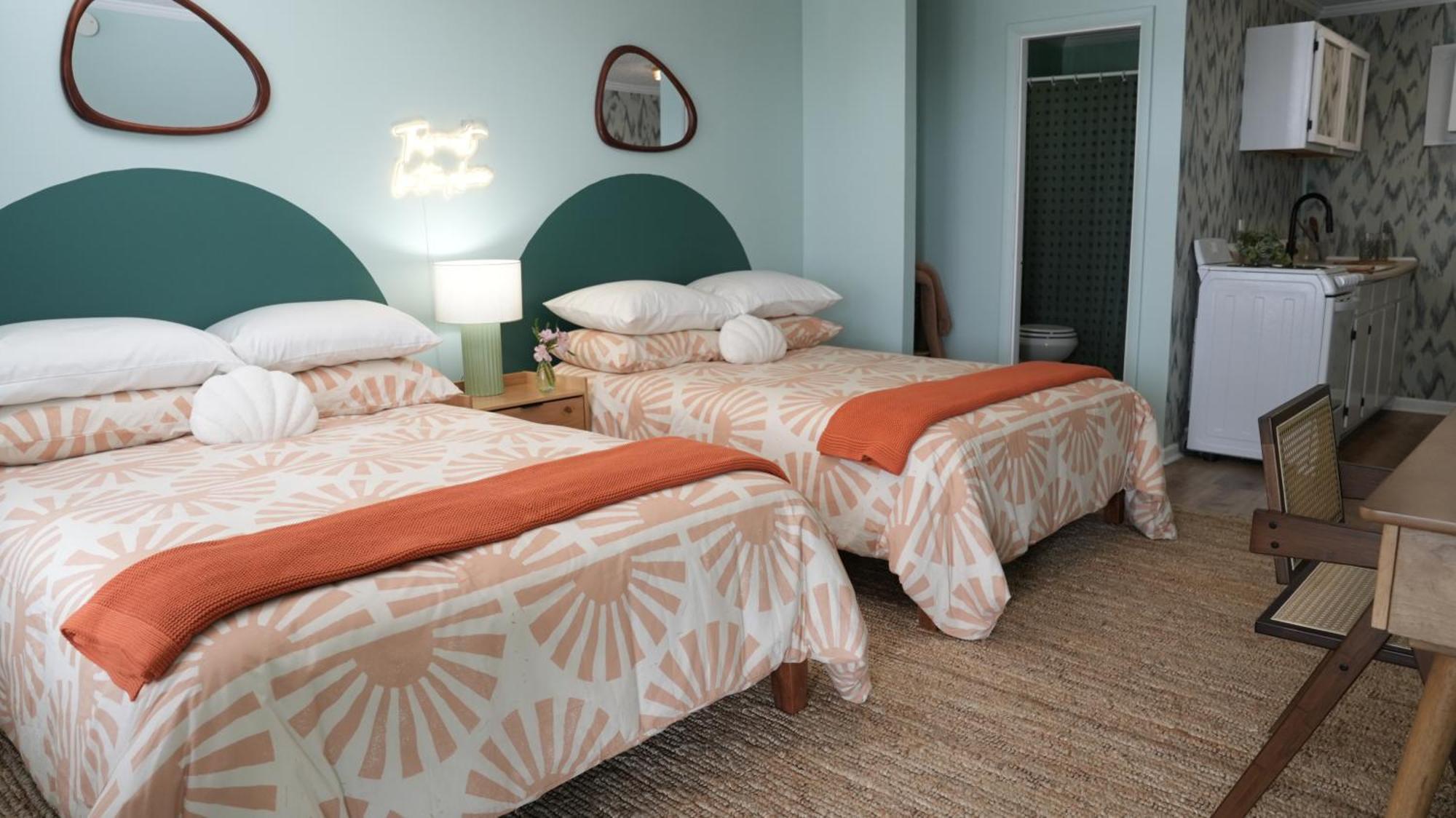 The Savannah Inn Каролина Бийч Екстериор снимка
